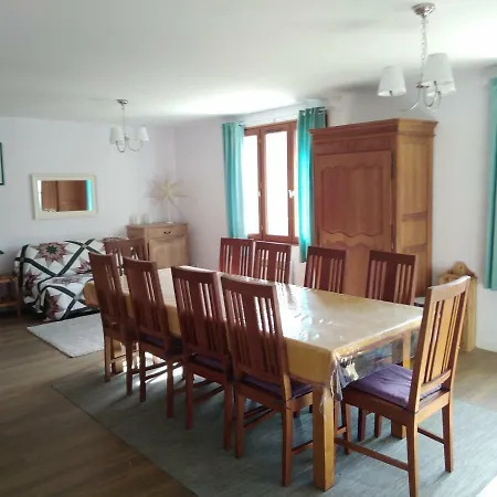 Les Marmottes Apartment *